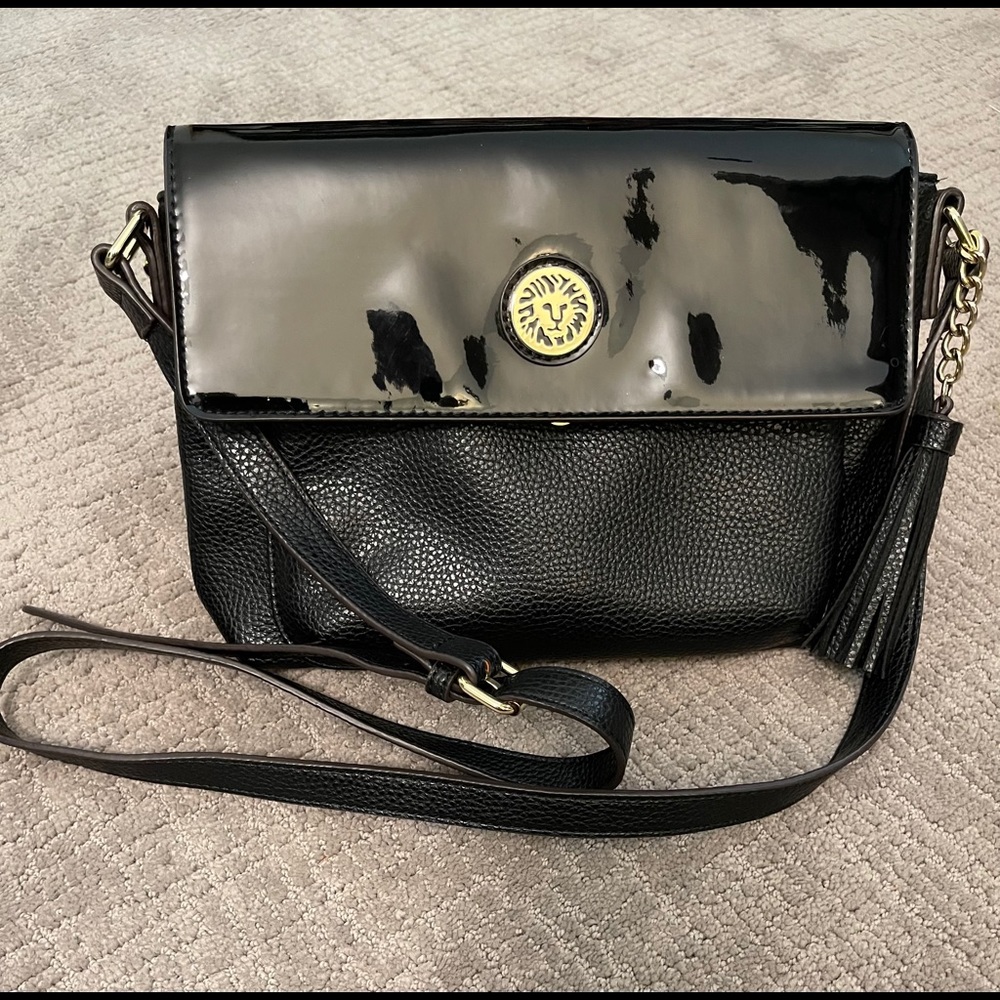 Annie Klein Black Patent Leather Shoulder Handbag